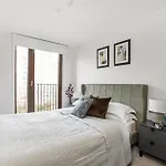 Stunning 3 Bedroom Penthouse Private Terrace Ac