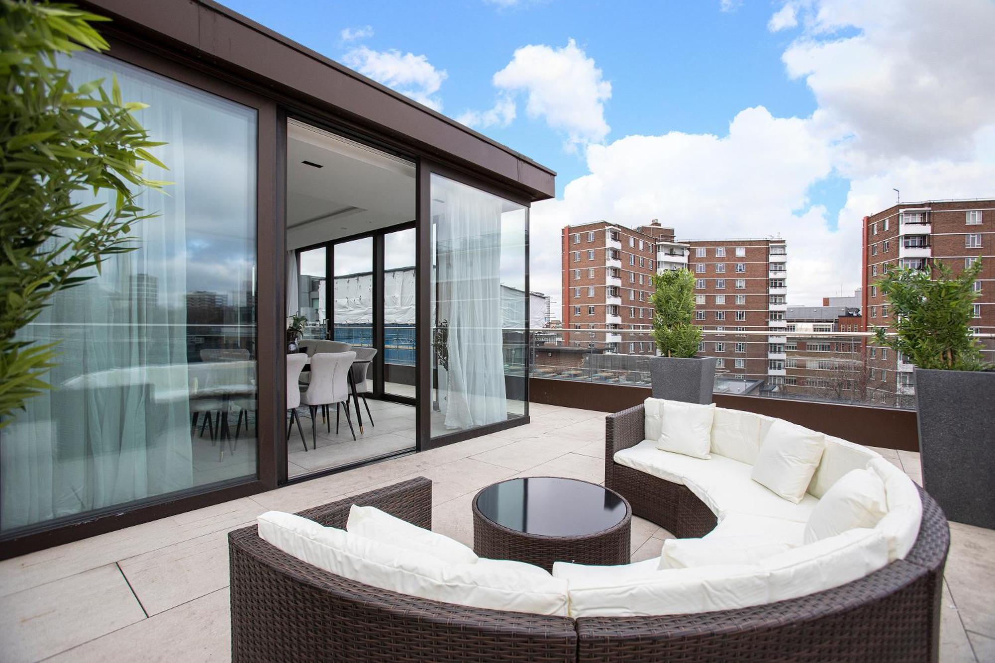 Apartment Stunning 3 Bedroom Penthouse Private Terrace Ac *